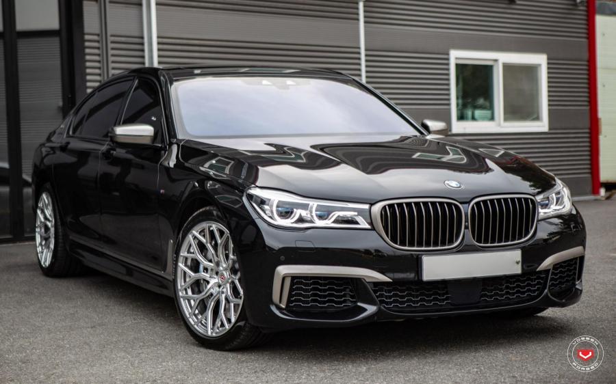 BMW 750i xDrive M Sport on Vossen Wheels (S17-01) '2019